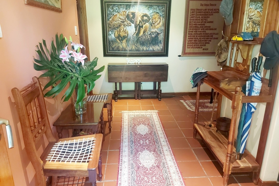 6 Bedroom Property for Sale in Wilderness Heights Western Cape